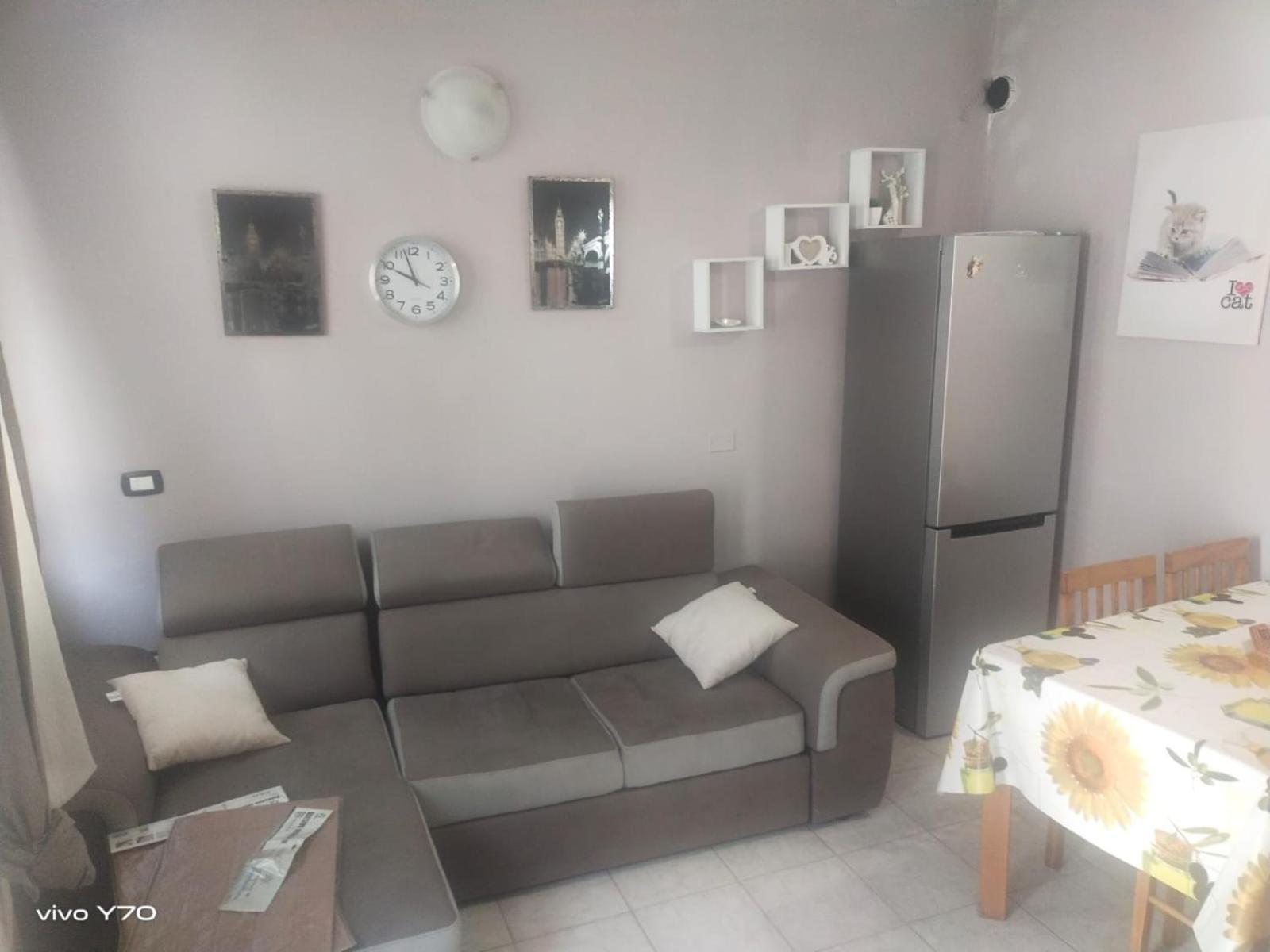 Loft Apartment Mezzolombardo Bagian luar foto